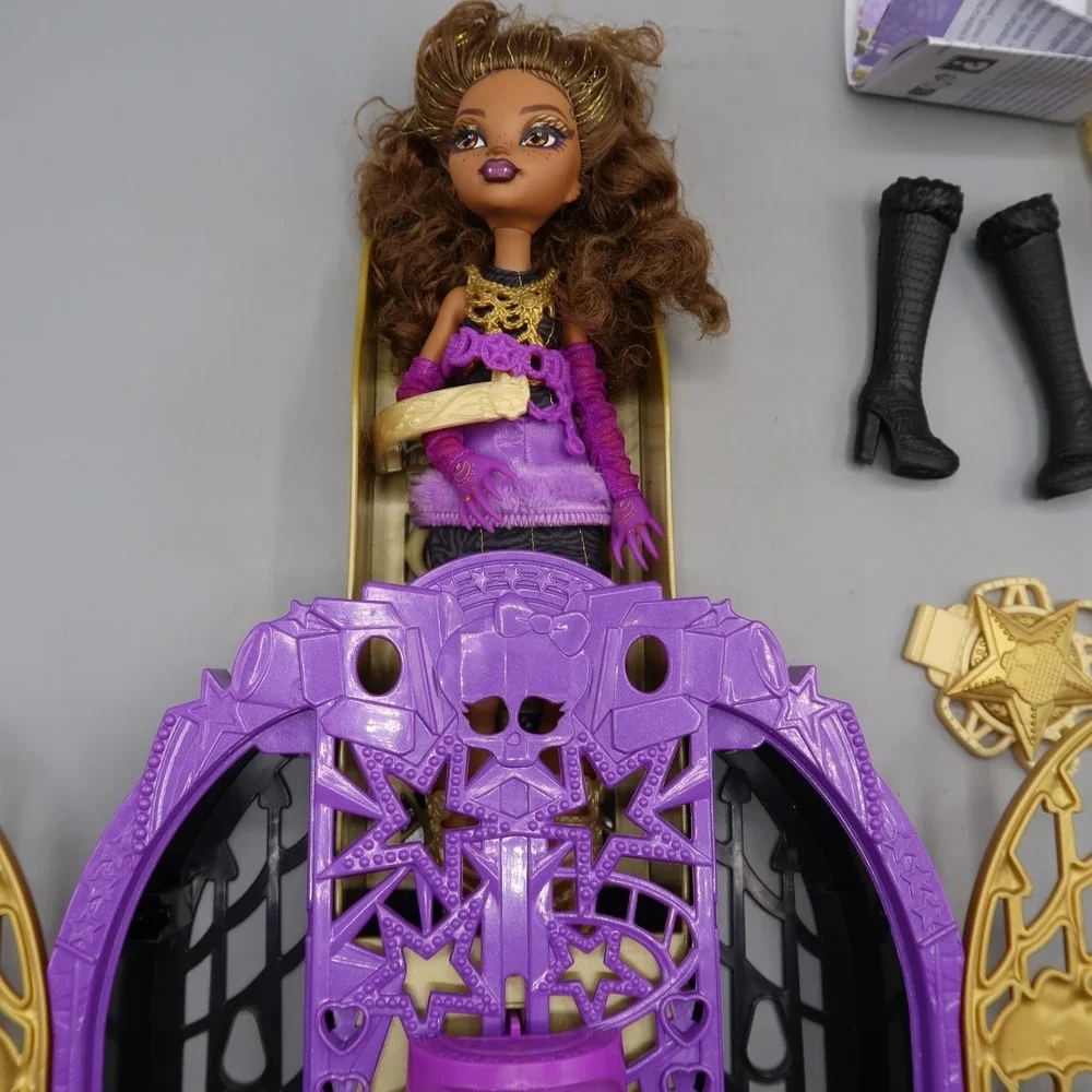 Monster High Skulltimate Secrets Garden Mysteries Clawdeen Wolf Accessories